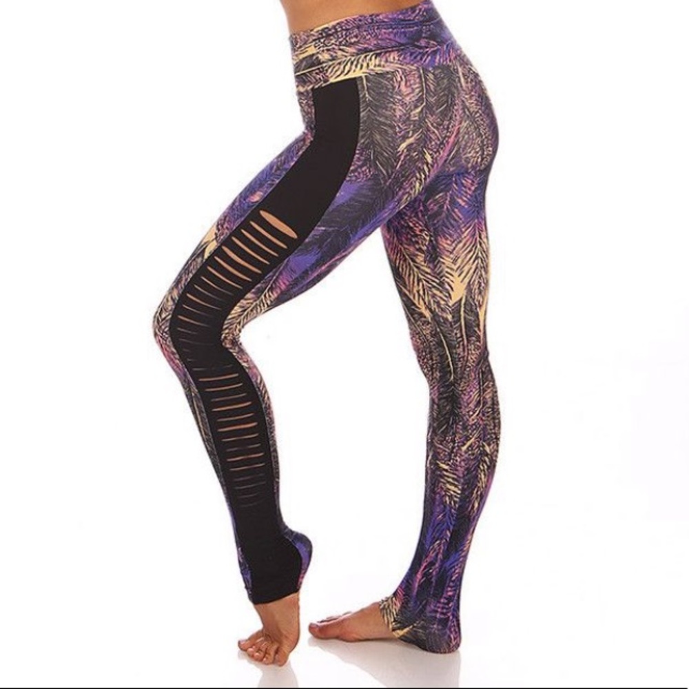 Mika Yoga Celeste Legging Size Small